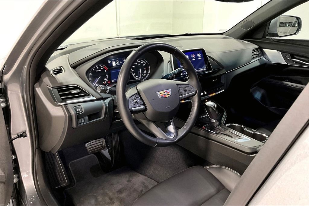 Used 2025 Cadillac CT4 Luxury image 16