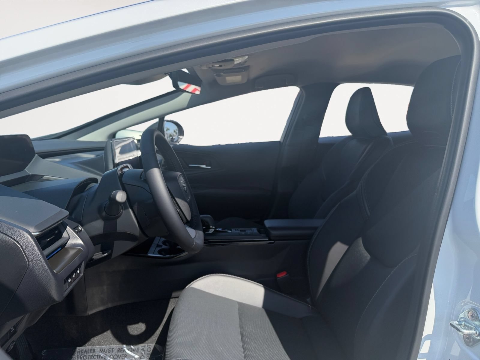 Used 2026 Toyota Prius Plug-In Hybrid FWD image 9