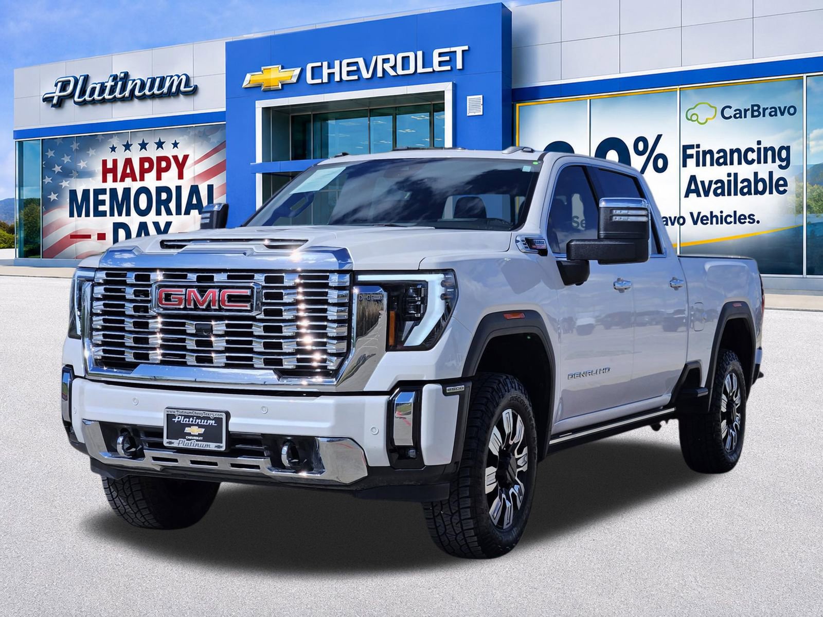 Used 2024 GMC Sierra 2500 Denali w/ Denali Reserve Package AWD/4WD image 2