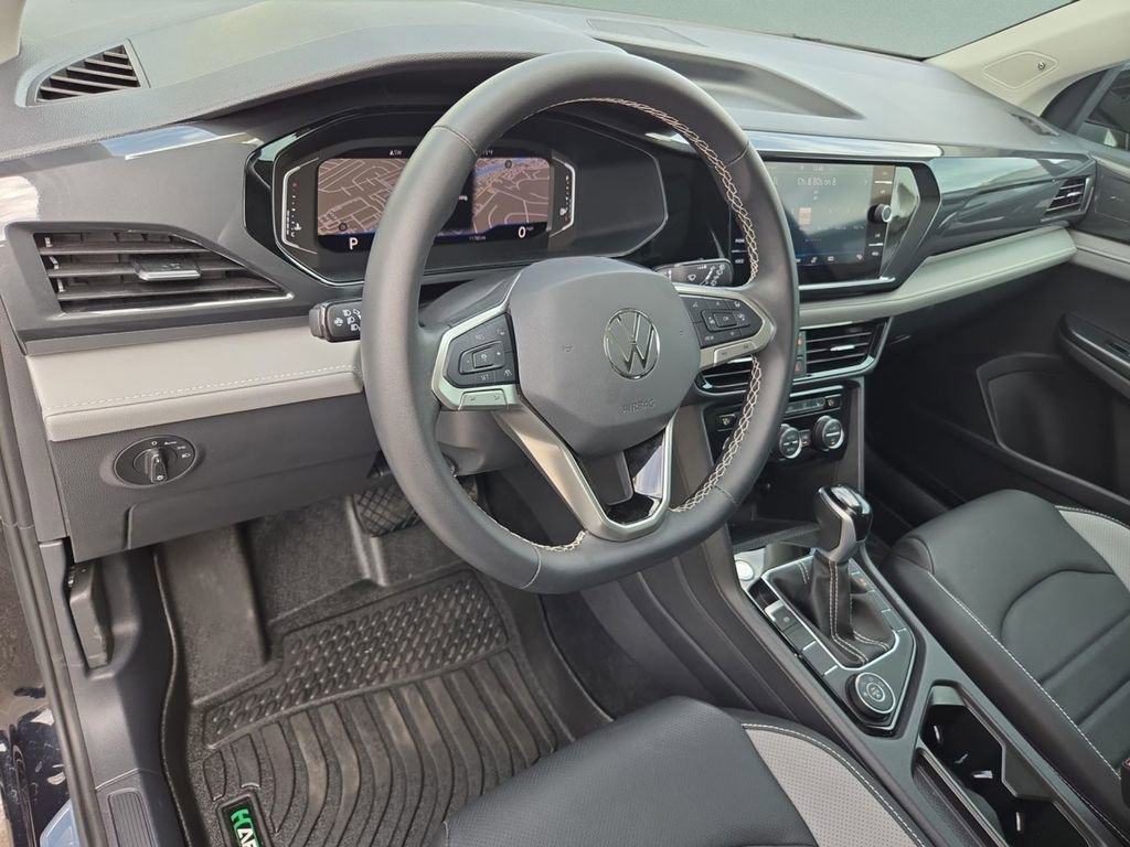 Used 2024 Volkswagen Taos SEL image 11