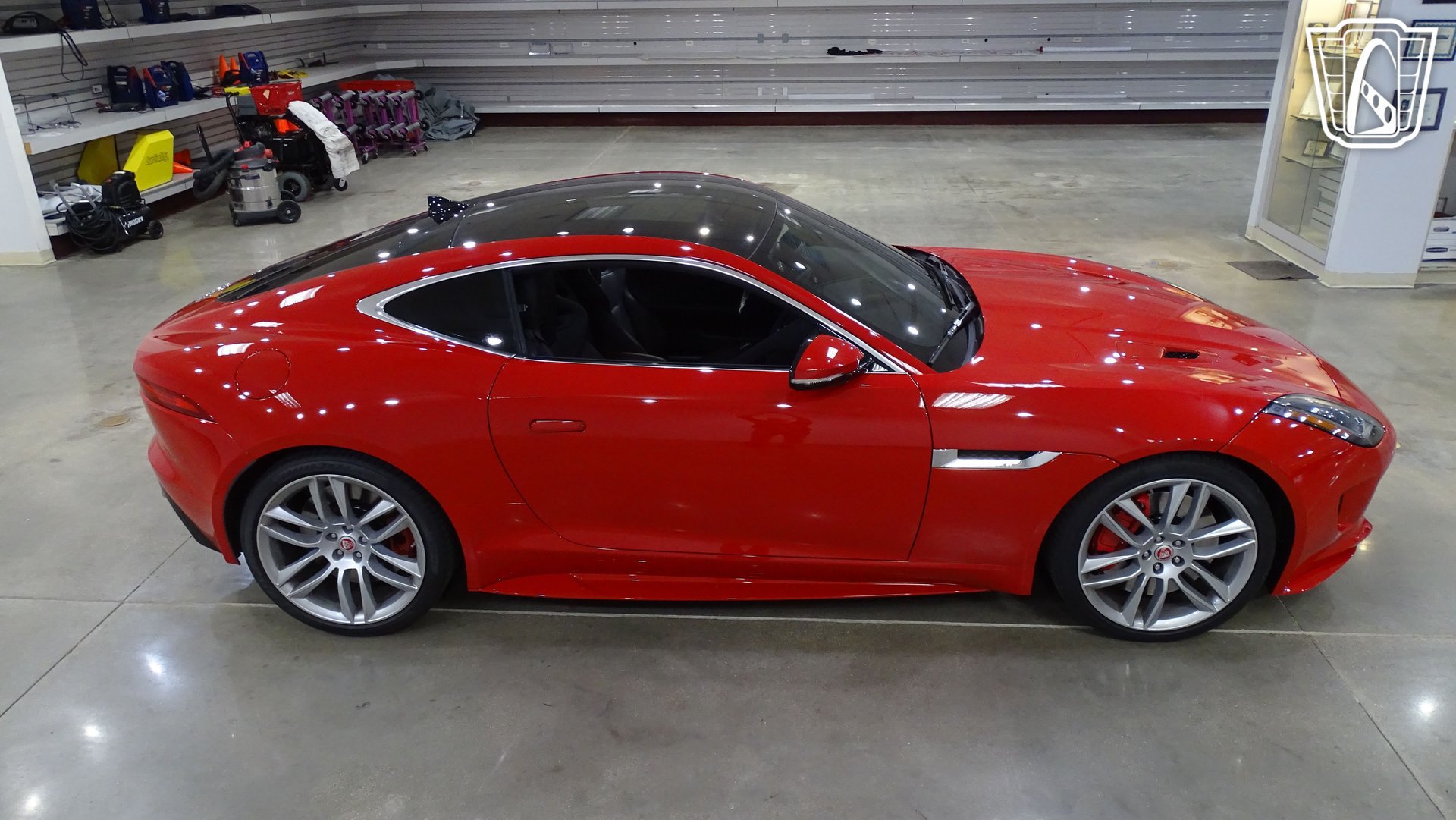 Used 2016 Jaguar F-TYPE R AWD/4WD image 17