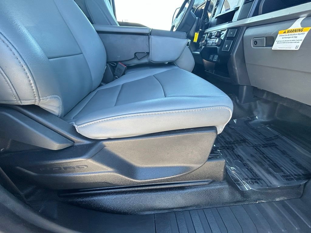 Used 2024 Ford F550 2WD Regular Cab Super Duty image 20