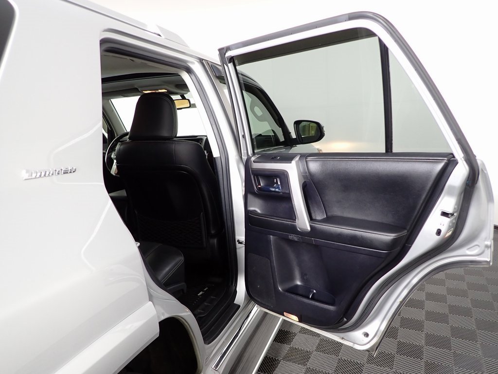 Used 2014 Toyota 4Runner Limited image 34