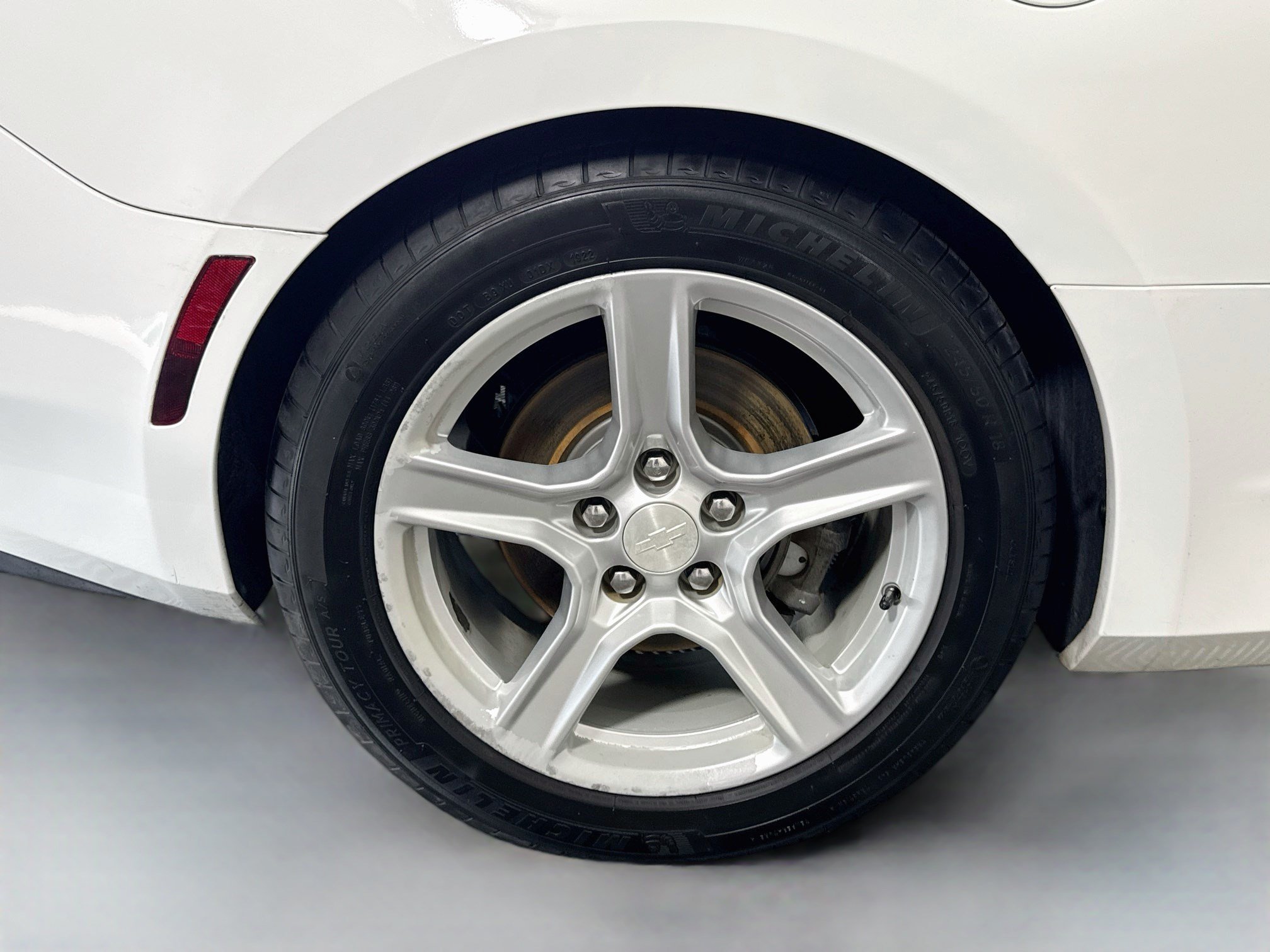 Used 2017 Chevrolet Camaro LT RWD image 31