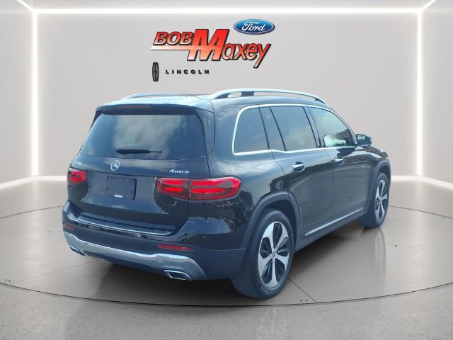 Used 2024 Mercedes-Benz GLB 250 4MATIC w/ Exclusive Package image 4