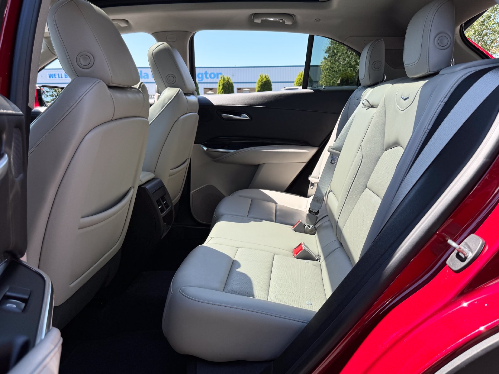 Used 2023 Cadillac XT4 Premium Luxury AWD/4WD image 24
