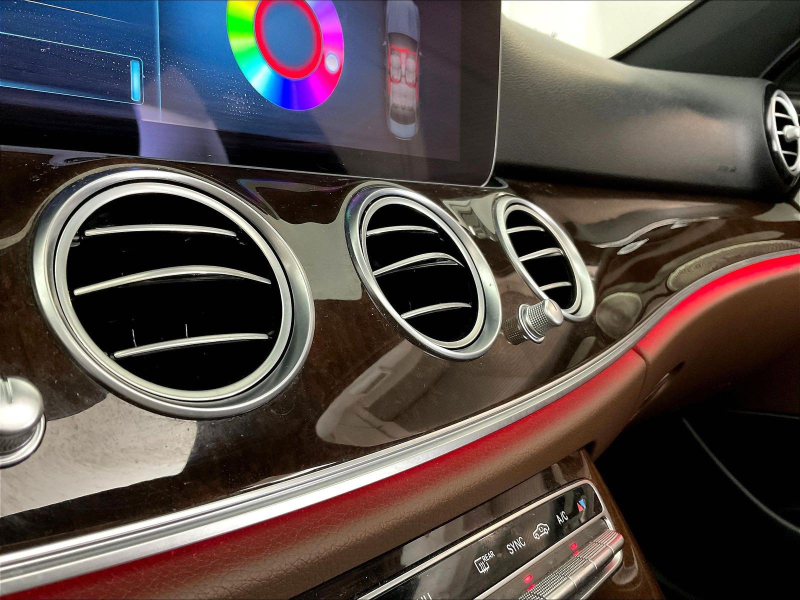 Used 2023 Mercedes-Benz E 350 4MATIC Sedan image 39