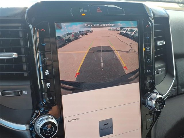 New 2026 RAM 1500 4x4 Crew Cab image 19