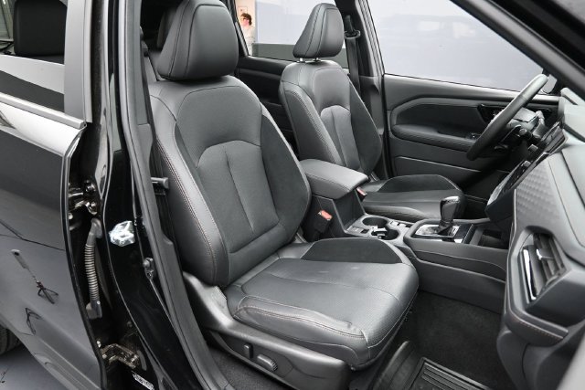 Used 2025 Subaru Forester Touring w/ Popular Package - Touring AWD/4WD image 30