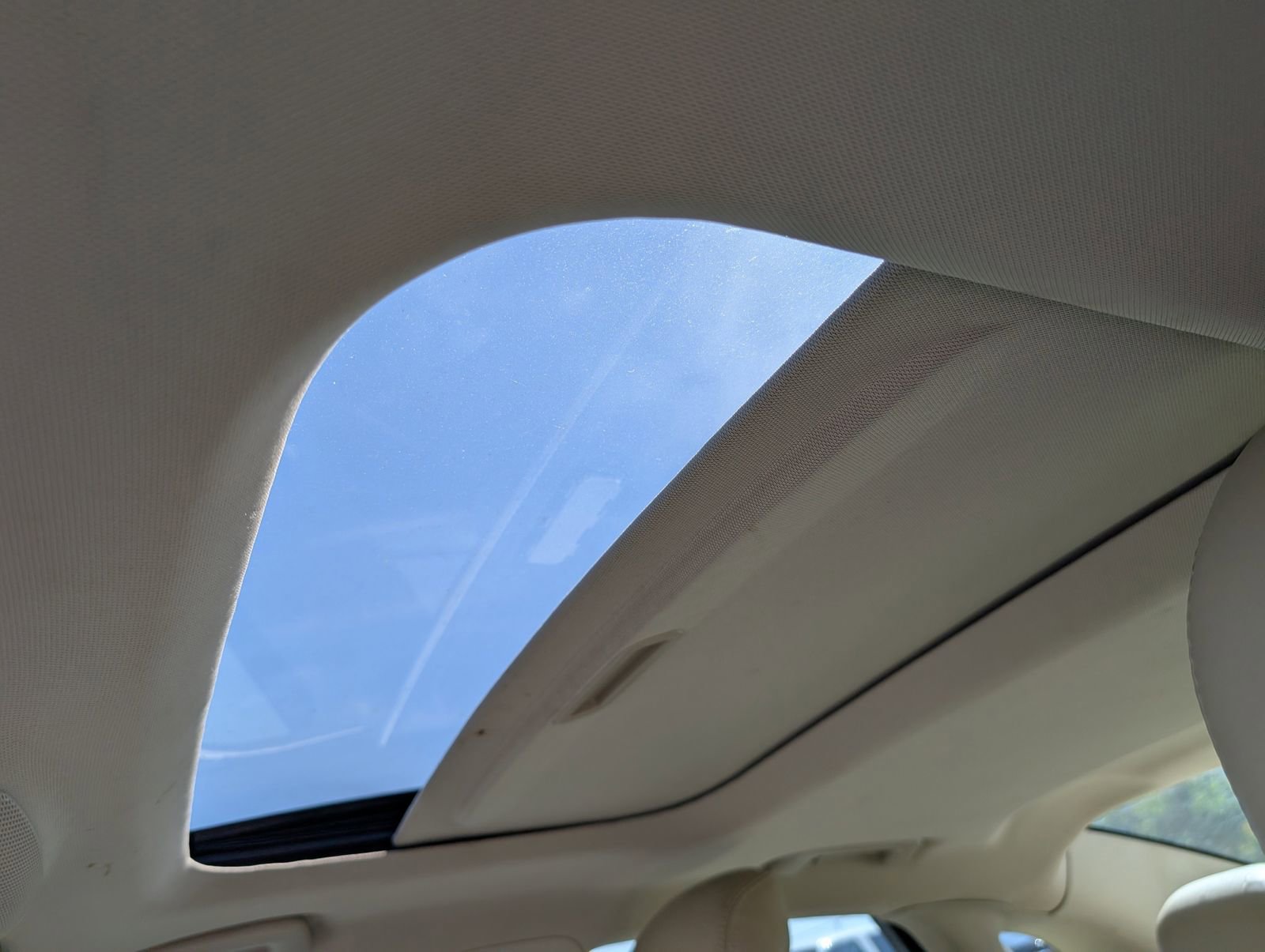 Used 2013 Lincoln MKZ AWD image 9