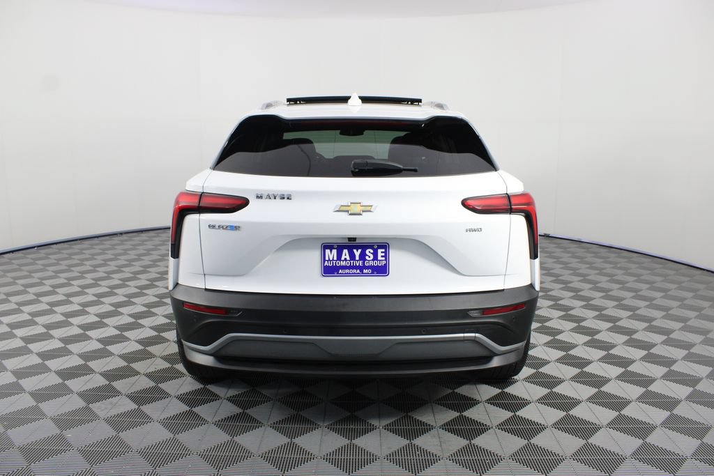 Used 2024 Chevrolet Blazer EV LT AWD/4WD image 25