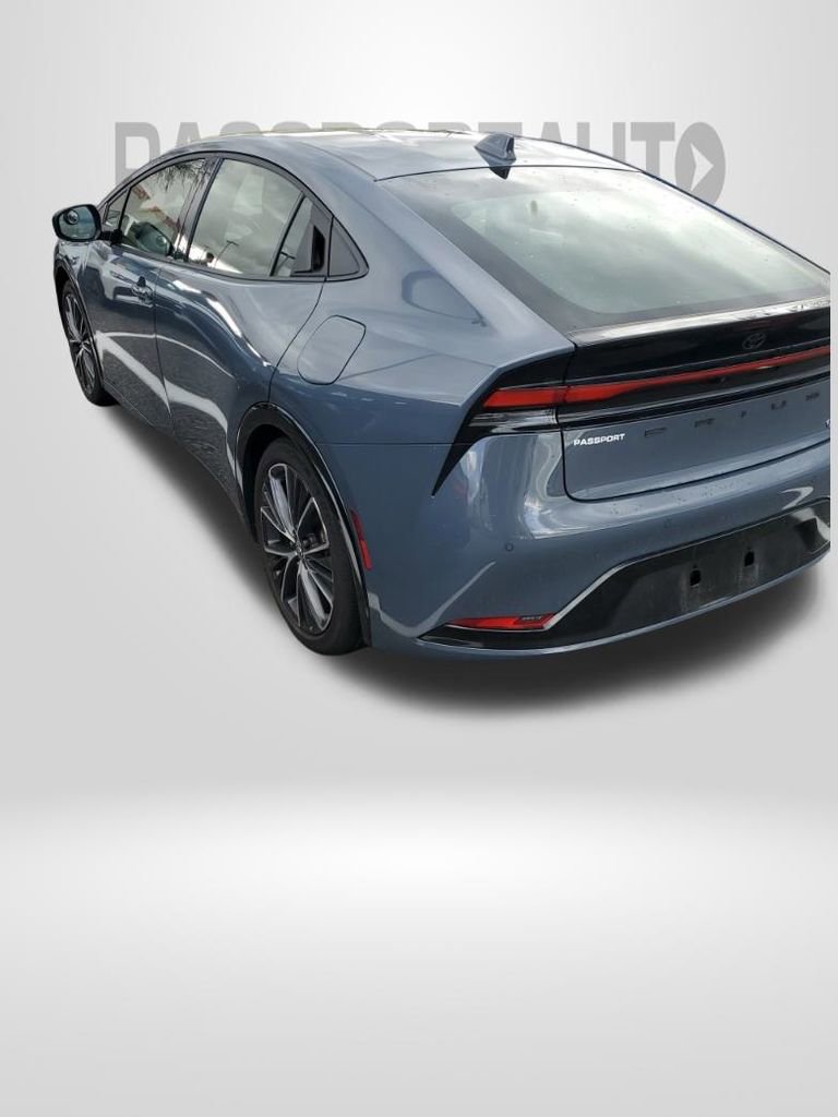 Certified 2024 Toyota Prius XLE image 13