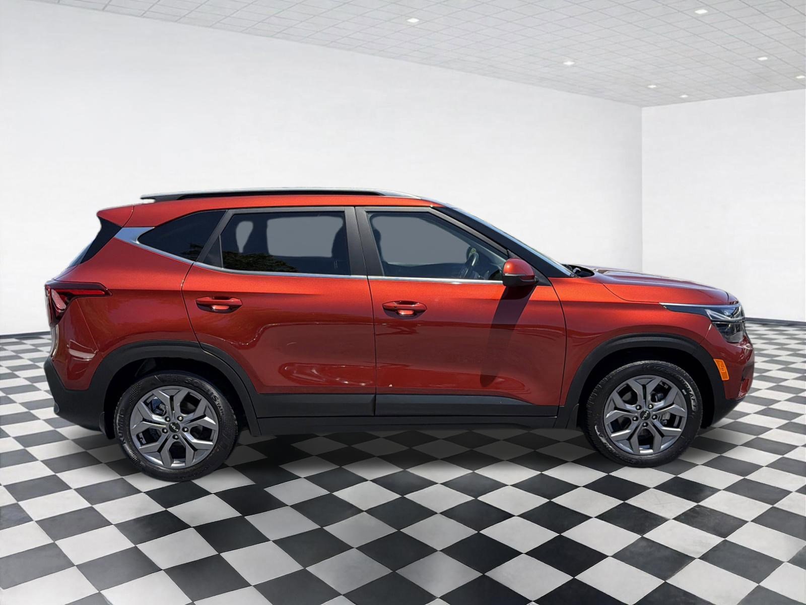 Used 2024 Kia Seltos S FWD image 4