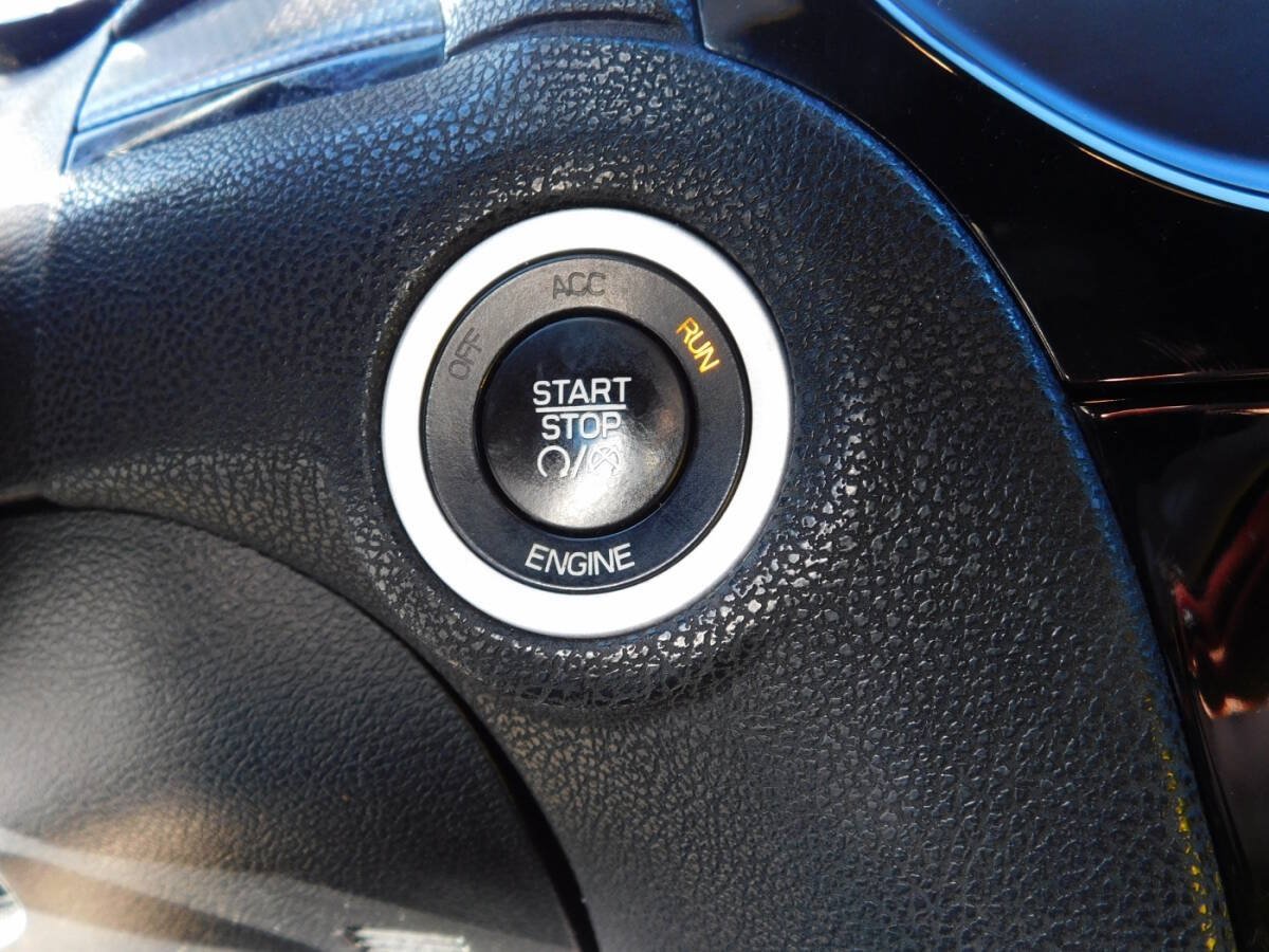 Used 2016 Chrysler 300 S RWD image 13