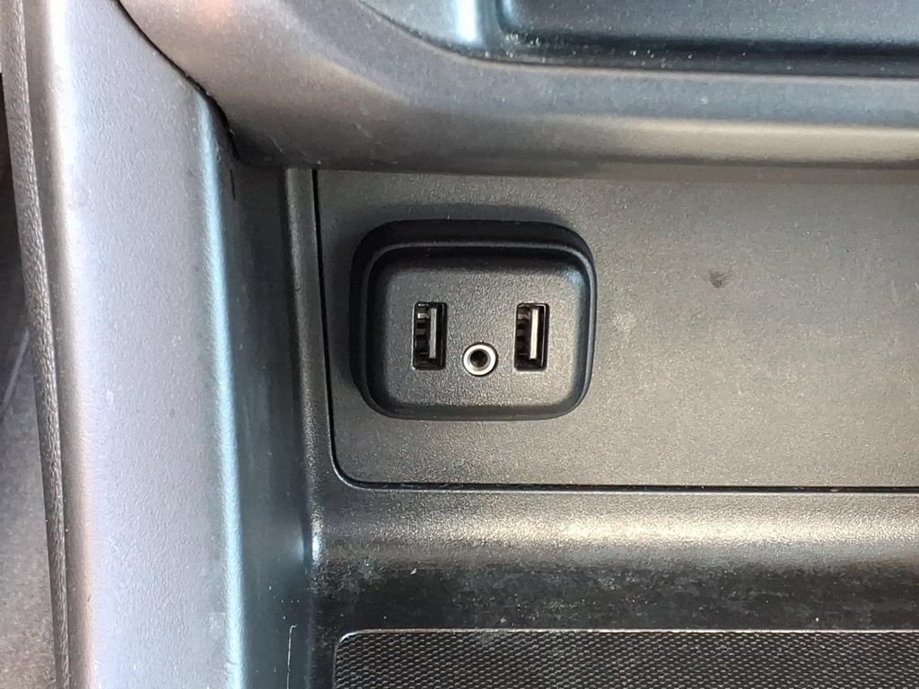 Used 2021 GMC Canyon Elevation Standard w/ Convenience Package RWD image 12