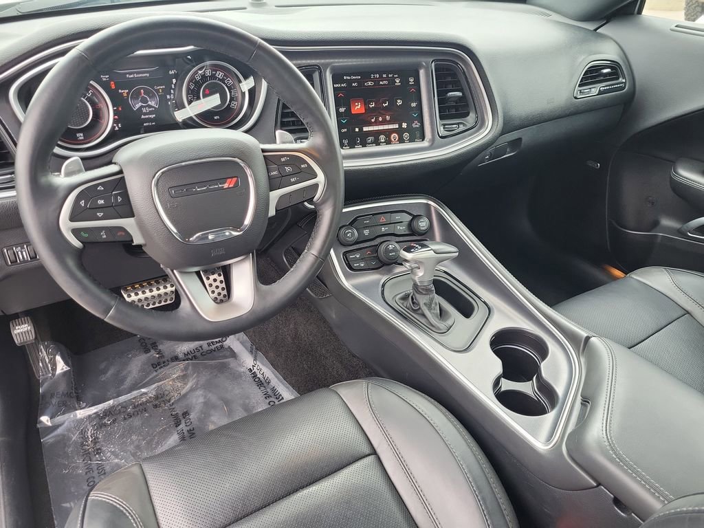 Used 2015 Dodge Challenger R/T Plus image 13