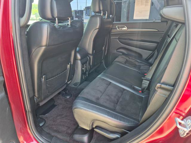 Used 2018 Jeep Grand Cherokee Altitude AWD/4WD image 19