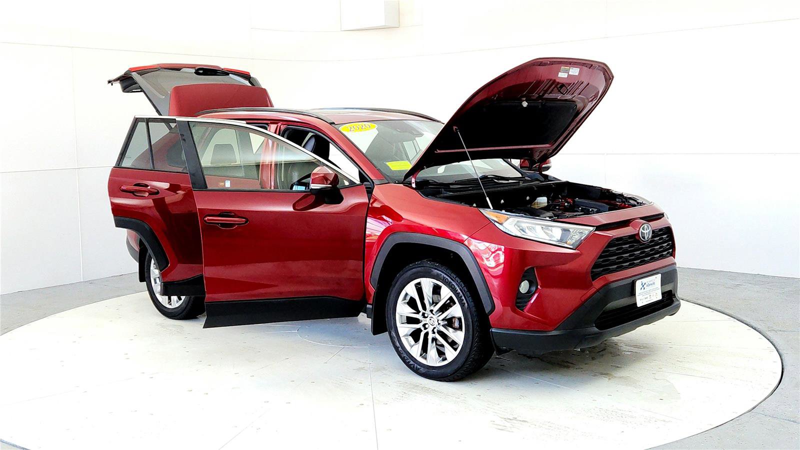 Used 2020 Toyota RAV4 XLE Premium image 12