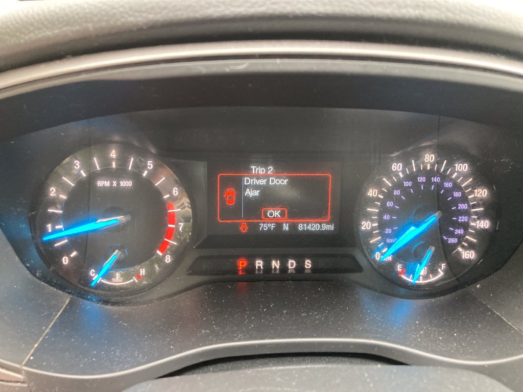 Used 2018 Ford Fusion SE FWD image 19