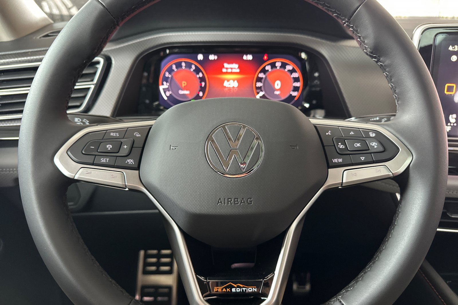 New 2026 Volkswagen Atlas Peak Edition AWD/4WD image 24