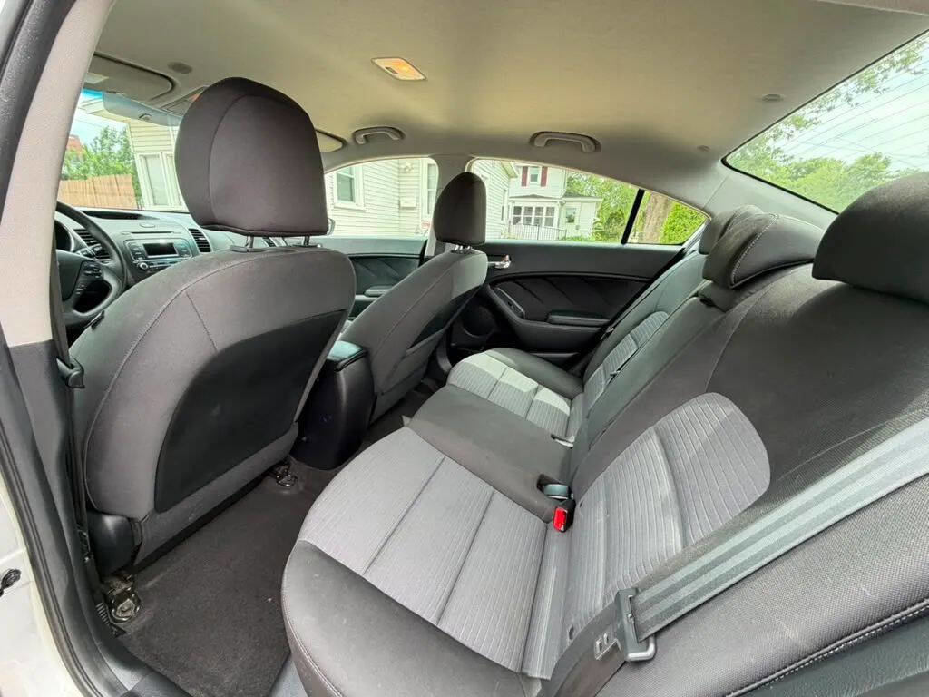 Used 2015 Kia Forte LX w/ Popular Package FWD image 8