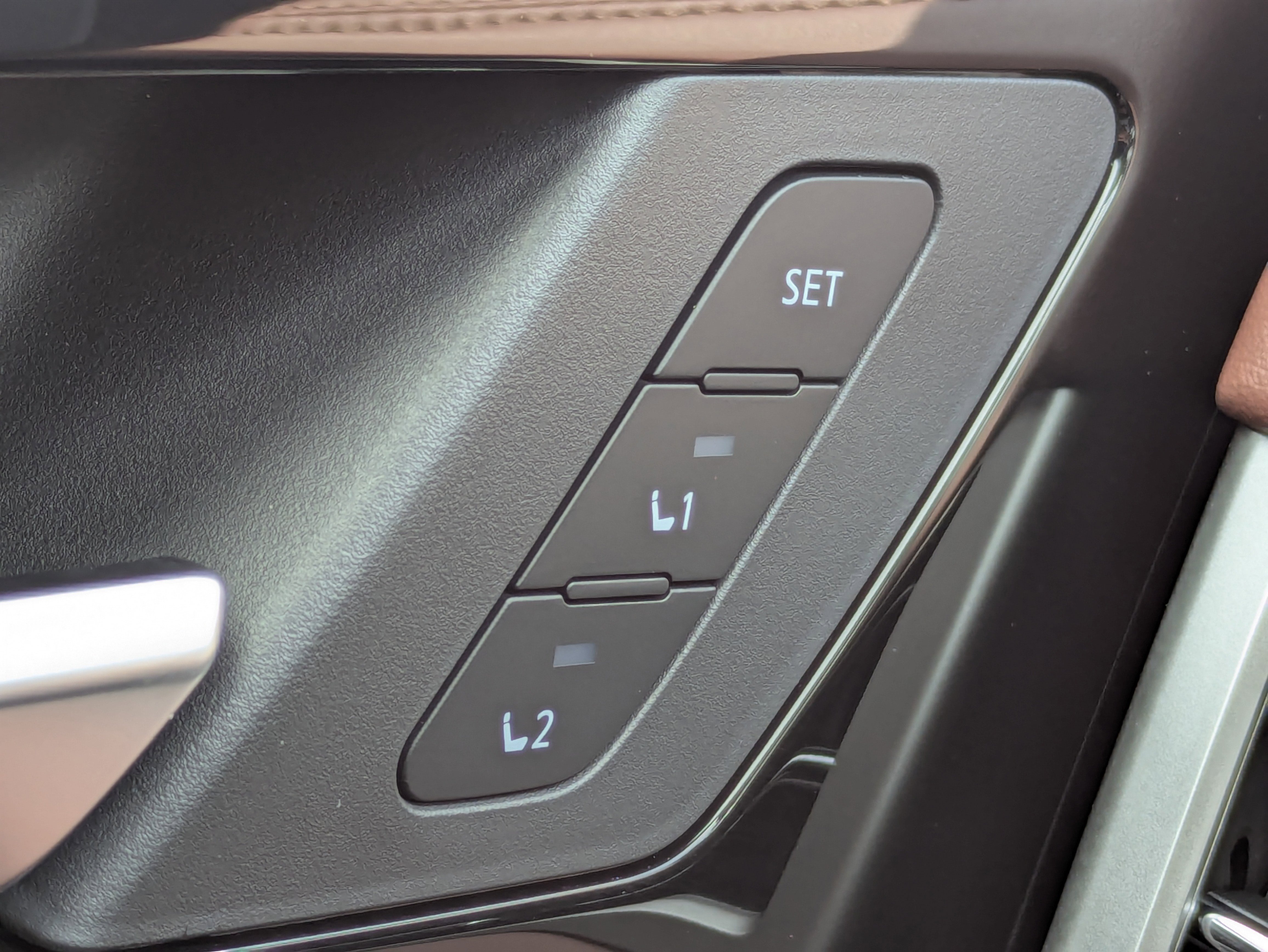 New 2025 Mitsubishi Outlander SEL image 25