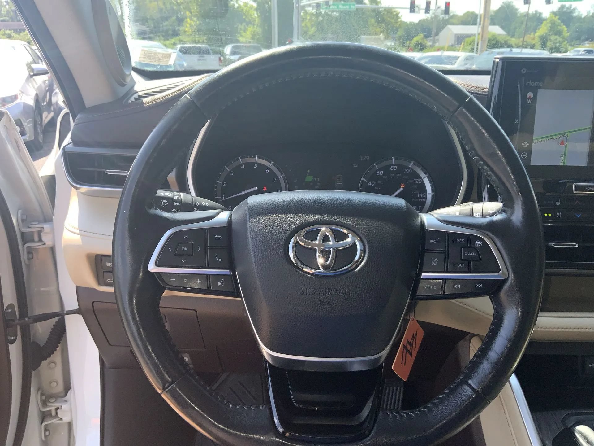 Used 2020 Toyota Highlander Limited AWD/4WD image 11