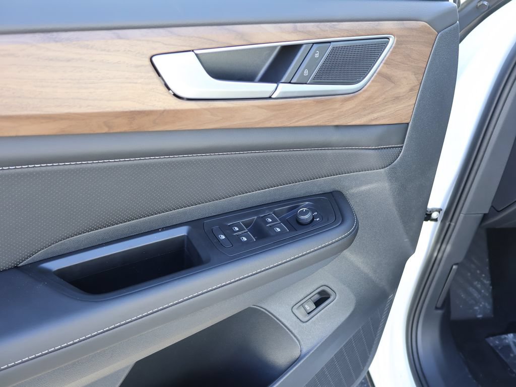 New 2026 Volkswagen Atlas SE image 25