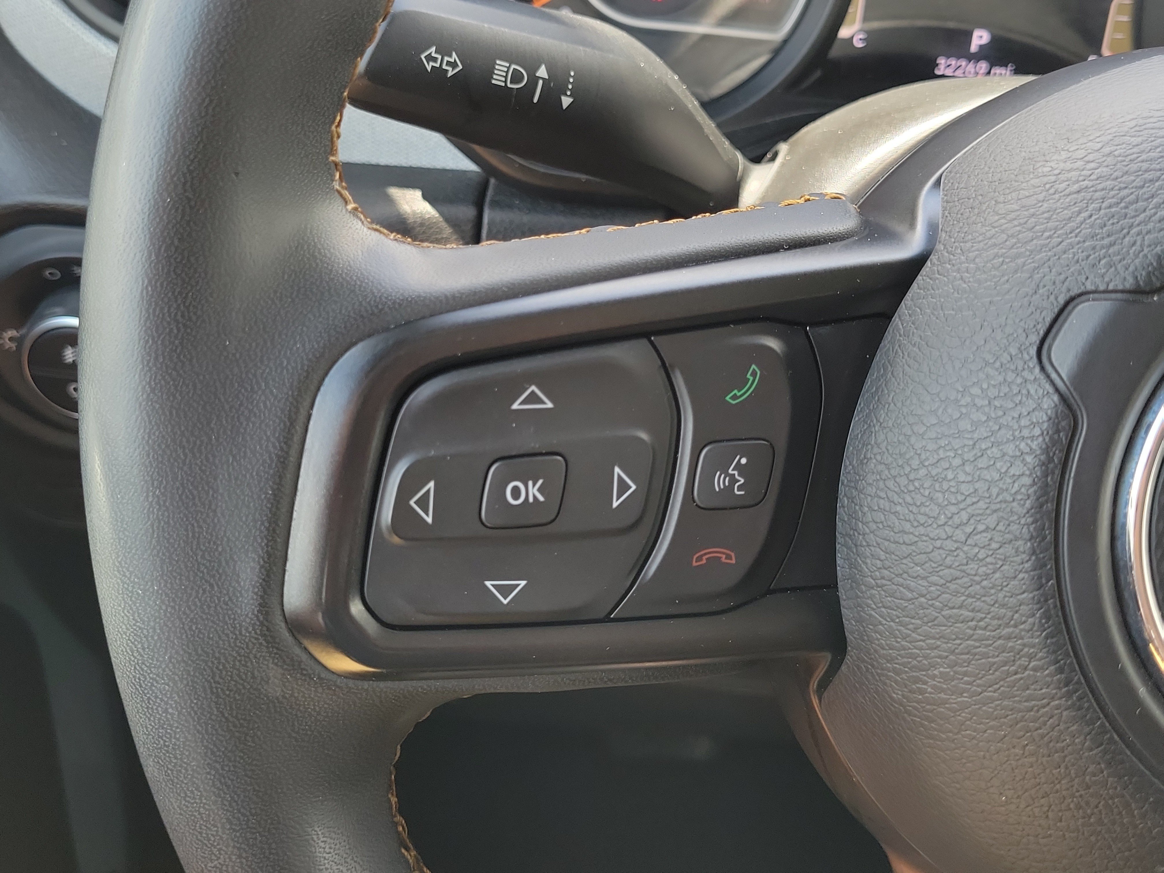 Used 2024 Jeep Gladiator Sport AWD/4WD image 25