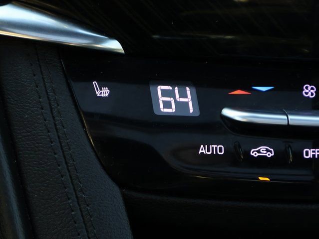 Certified 2020 Cadillac XT6 Premium Luxury image 33