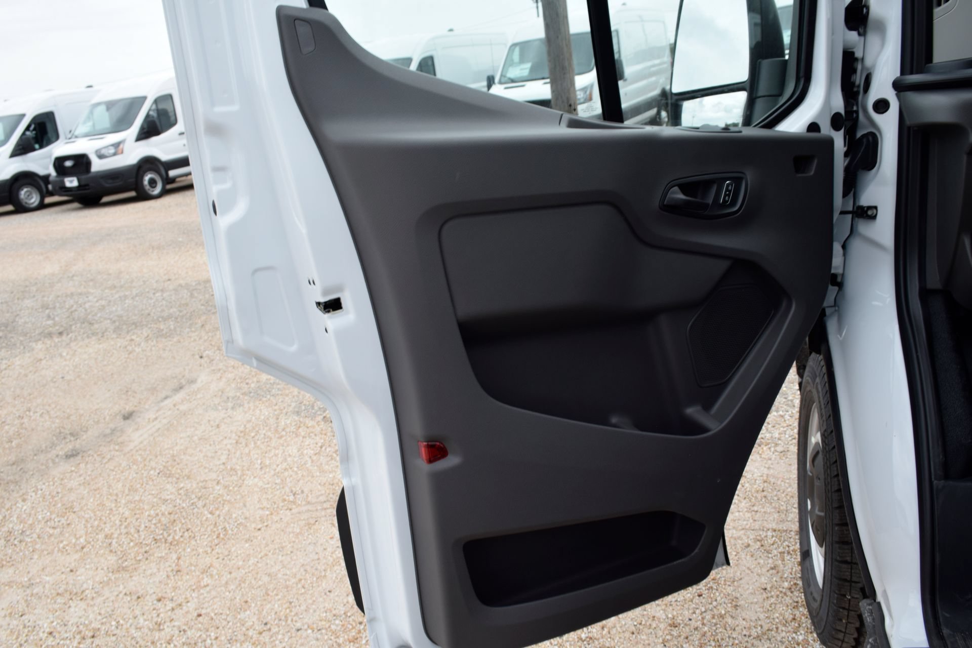 New 2026 Ford Transit 150 Low Roof RWD image 19