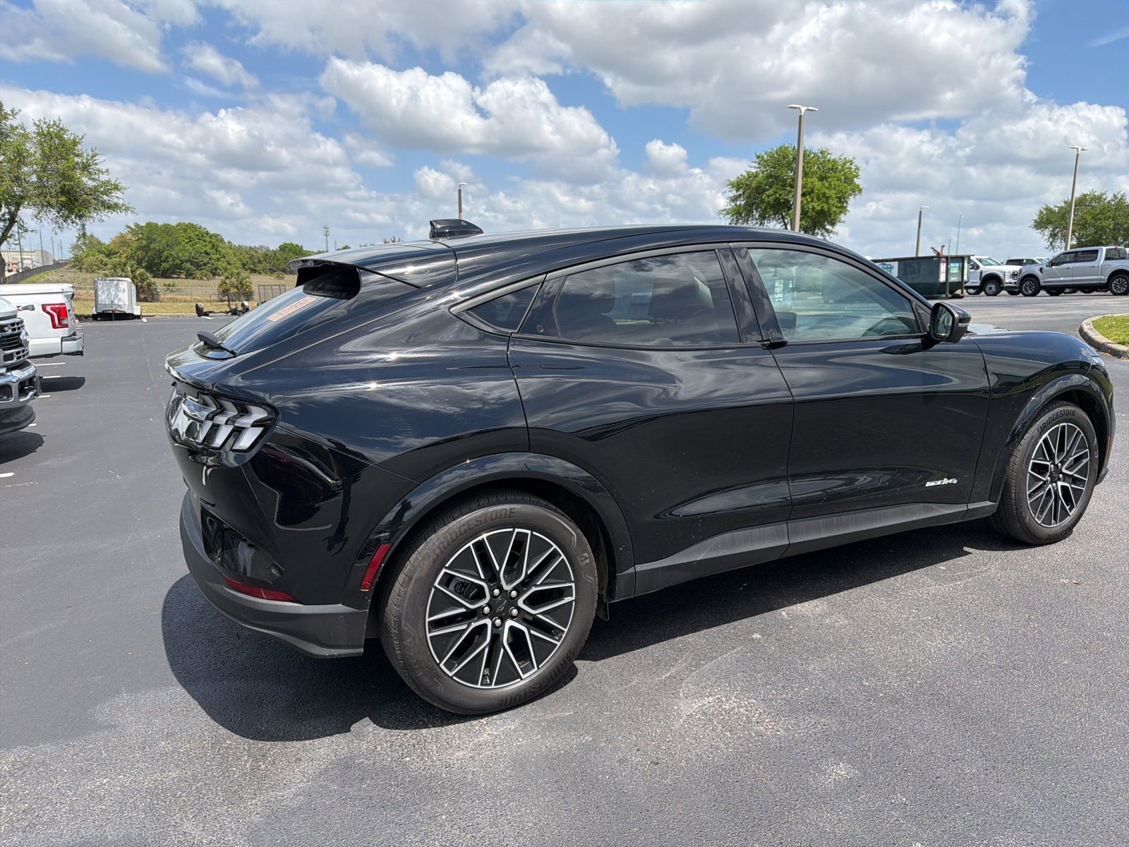 Certified 2025 Ford Mustang Mach-E Premium image 5