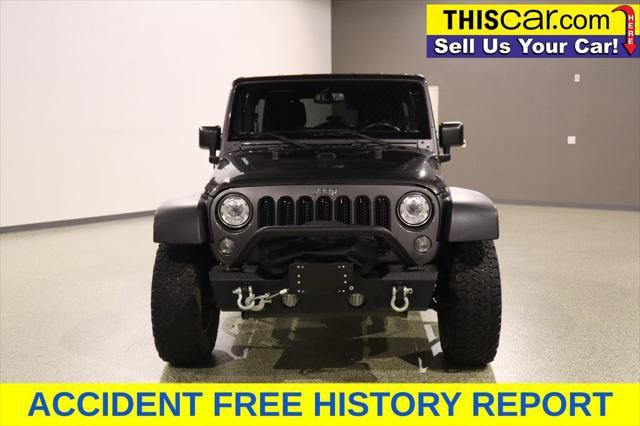 Used 2018 Jeep Wrangler Unlimited Rubicon w/ Connectivity Group AWD/4WD image 3
