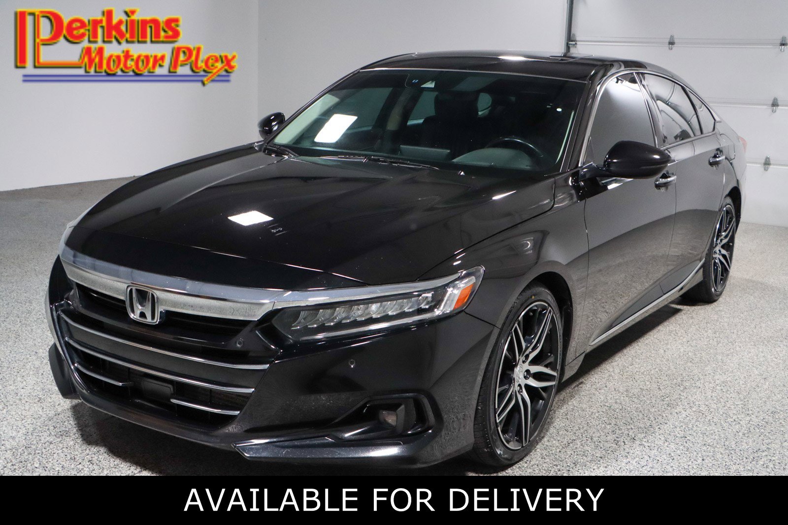 Used 2021 Honda Accord Touring image 1