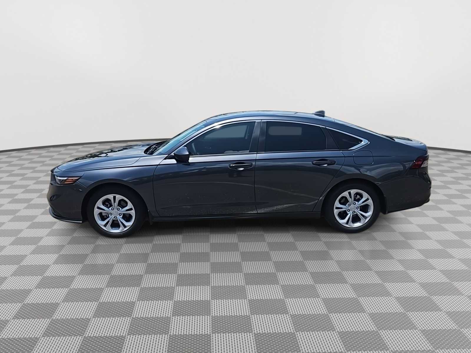 Certified 2025 Honda Accord LX image 5