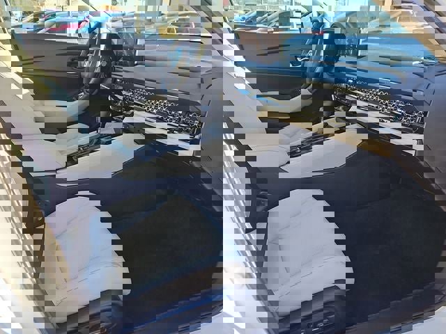 Used 2025 Honda Accord EX-L image 14