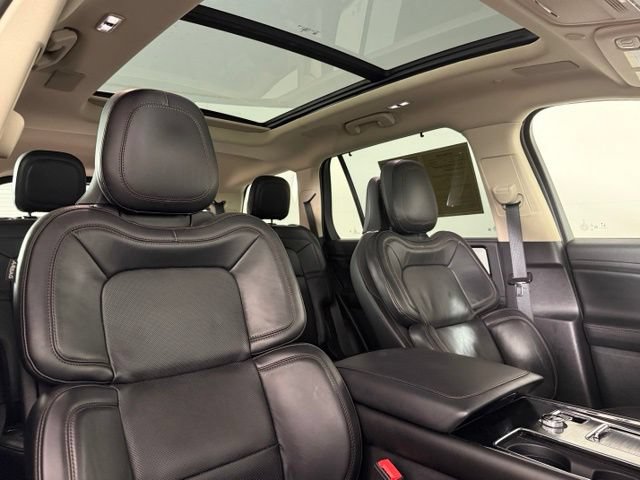 Used 2021 Lincoln Aviator Reserve w/ Equipment Group 202A AWD/4WD image 30