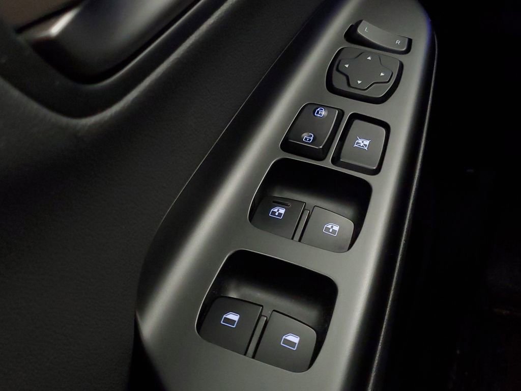 Used 2021 Hyundai Kona Ultimate image 13