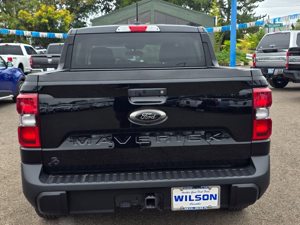 Used 2023 Ford Maverick XLT w/ Black Appearance Package FWD image 8