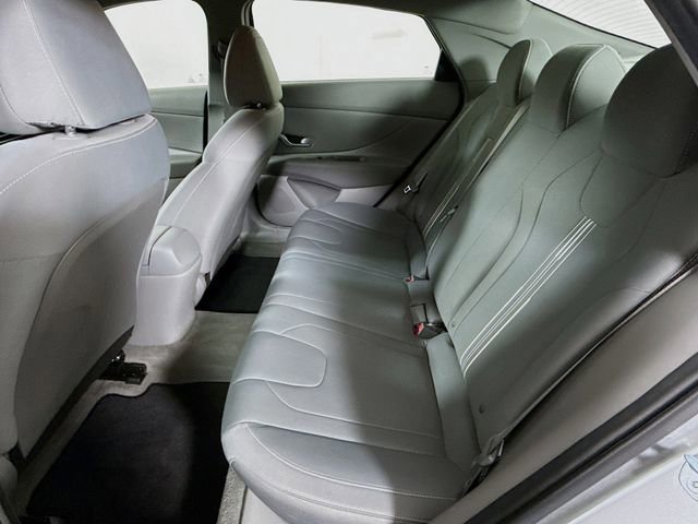 Used 2023 Hyundai Elantra SEL image 24