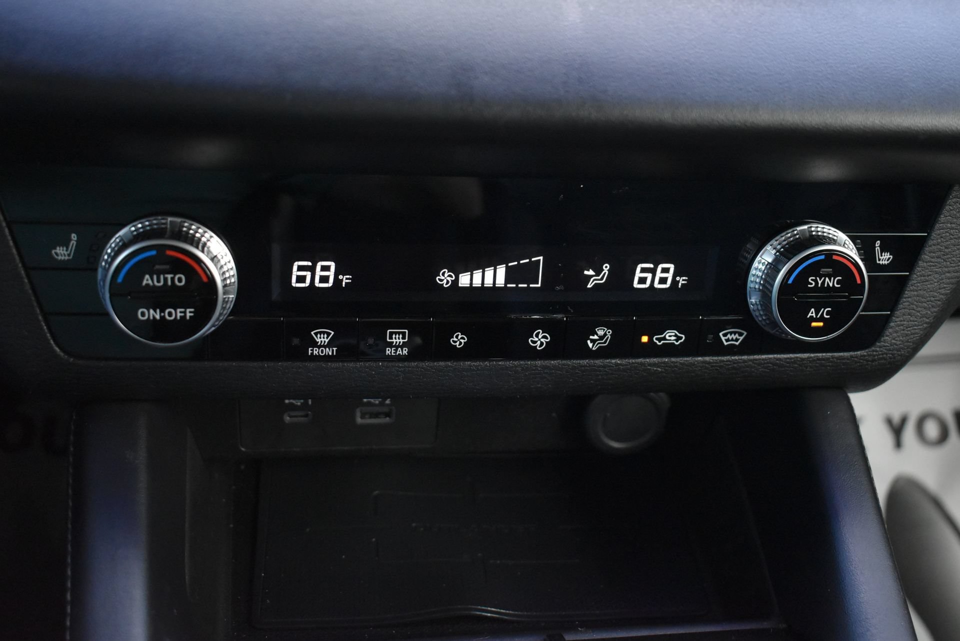 Used 2023 Mitsubishi Outlander SE AWD/4WD image 31