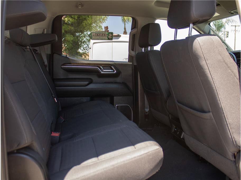 Used 2024 GMC Sierra 1500 SLE RWD image 9