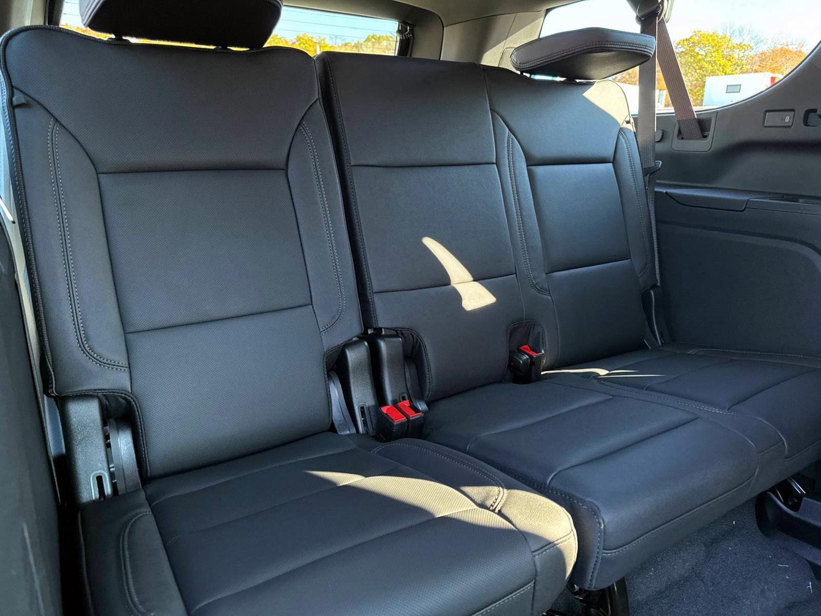 New 2026 Chevrolet Suburban High Country image 11