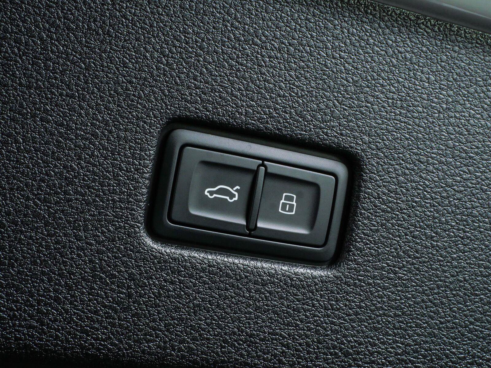 New 2026 Audi Q8 Premium AWD/4WD image 33