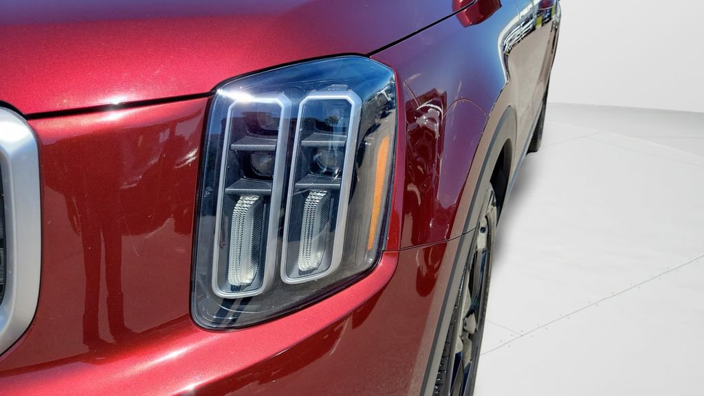 Used 2023 Kia Telluride EX w/ EX Captain's Chair Package image 26