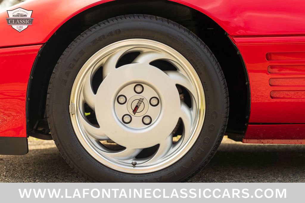 Used 1991 Chevrolet Corvette Coupe image 26