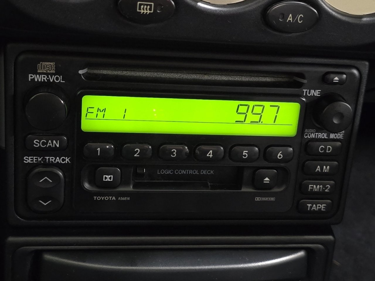 Used 2000 Toyota MR2 Base image 24