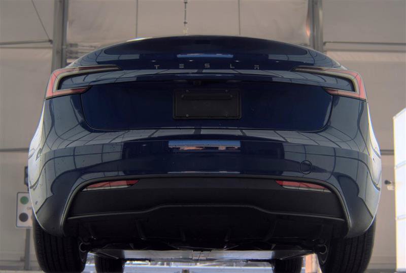 Used 2024 Tesla Model 3 Long Range RWD image 4