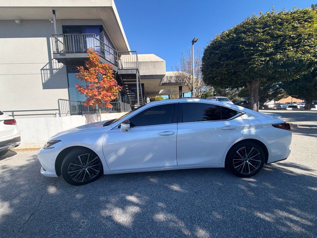 Certified 2025 Lexus ES 350 w/ Premium Package FWD image 19