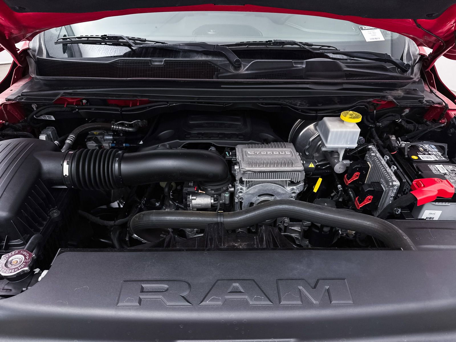 Used 2022 RAM 1500 Laramie w/ Sport Appearance Package image 8